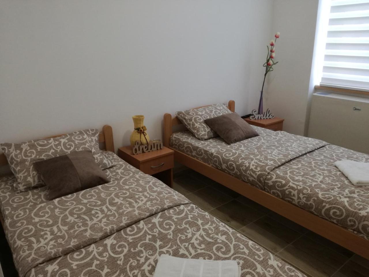 Apartmani Maja زرنيانين المظهر الخارجي الصورة